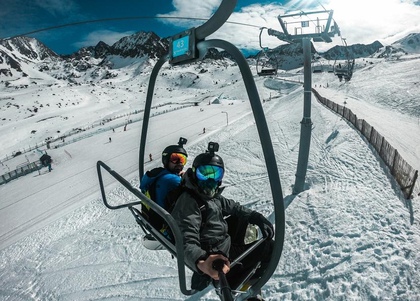 pas-de-la-casa-ski-lift-selfie